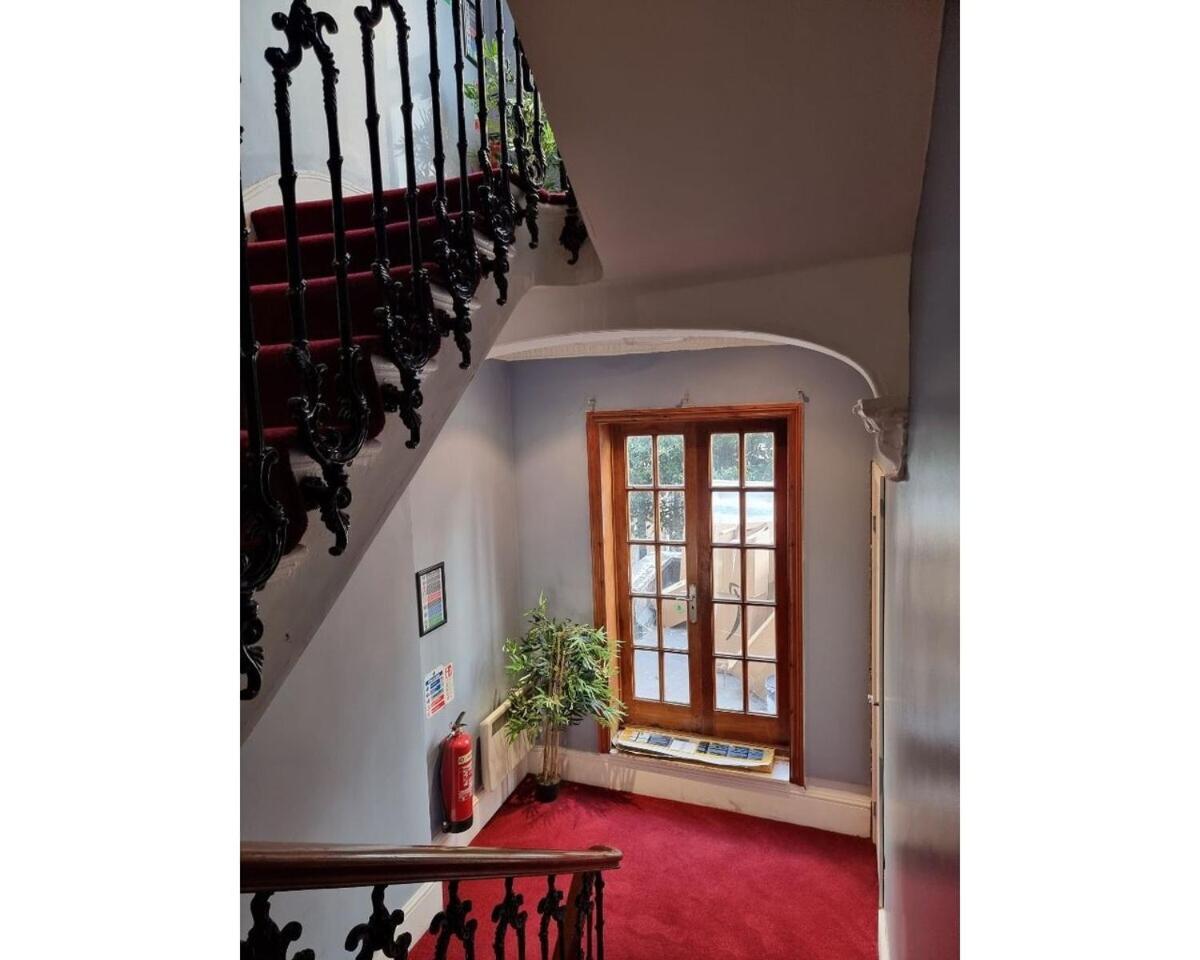 런던 F101-First Floor Flat Fits 3 Near Hyde Park 아파트 외부 사진